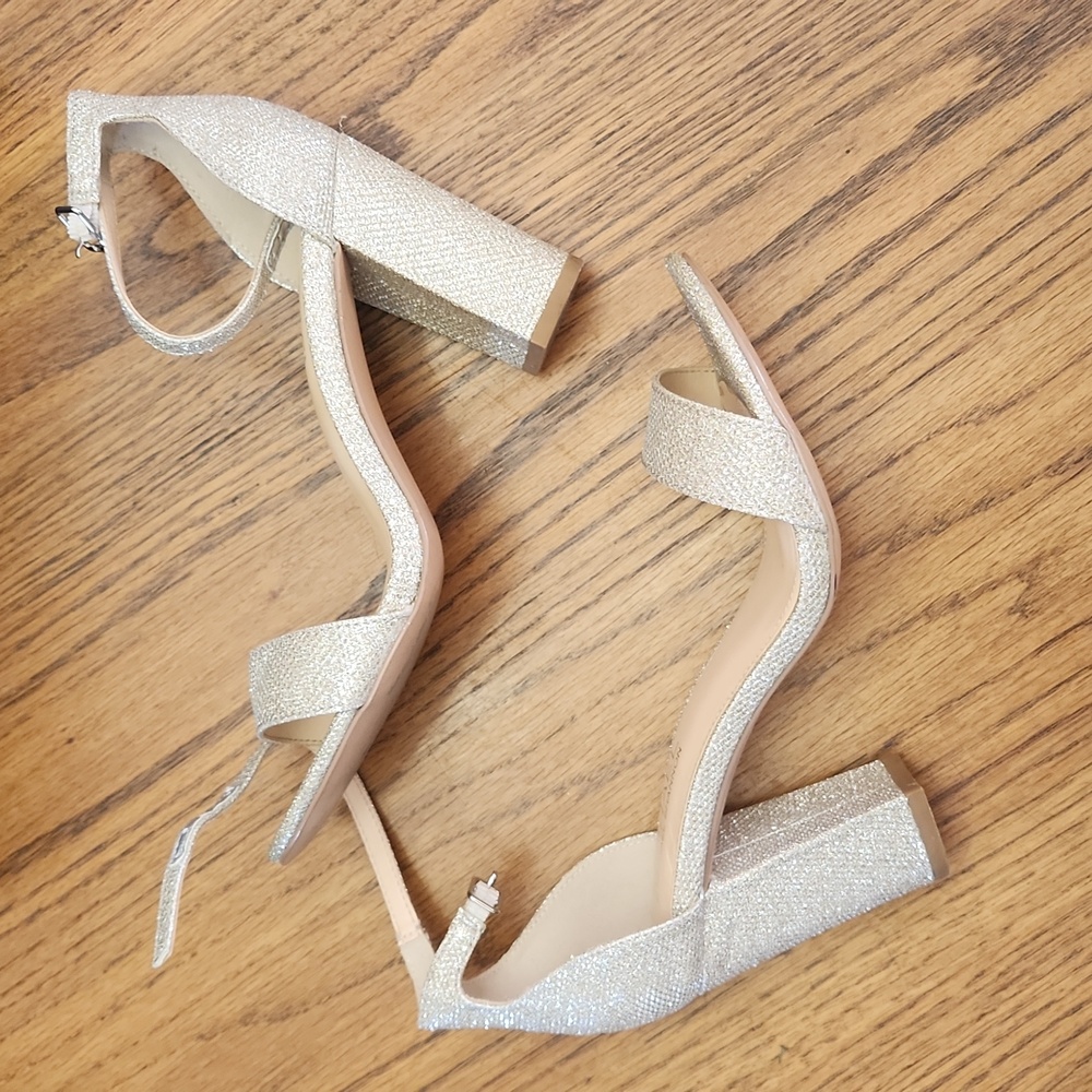 Dress shoes